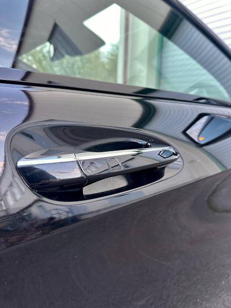 Mercedes-Benz CLS (2016) 350D 3.0 V6 190KW AMGLINE C218 - fotka 8 z 33