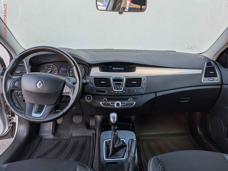 Renault Laguna (2012) 1.5dCi, 2.maj,ČR, AC, TZ - fotka 8 z 16