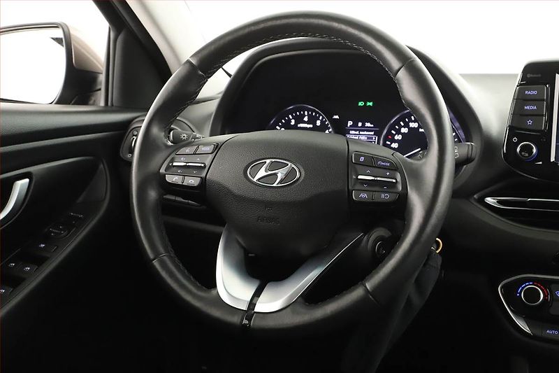Hyundai i30 (2022) 1.0 T-GDI, Automat, ČR,1.maj - fotka 8 z 14