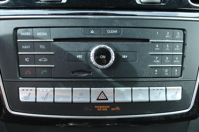 Mercedes-Benz GLS 500 4MATIC AMG 7-MÍST ČR - fotka 24 z 36