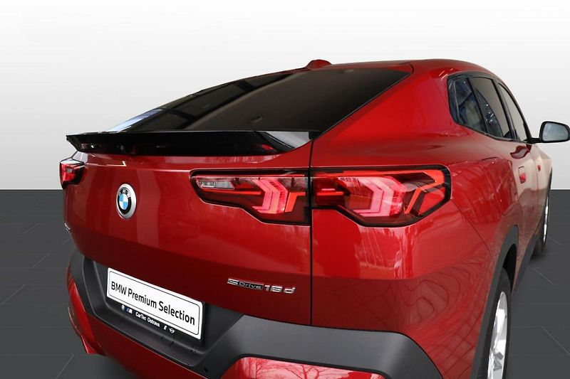 BMW X2 sDrive18d - fotka 17 z 24