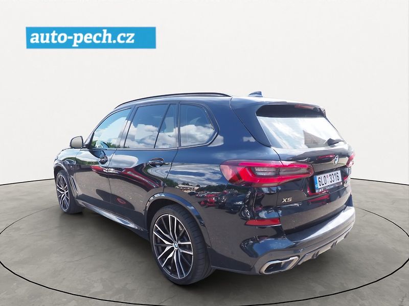 BMW X5 (2020) M50d, Laser, Individual - fotka 2 z 45