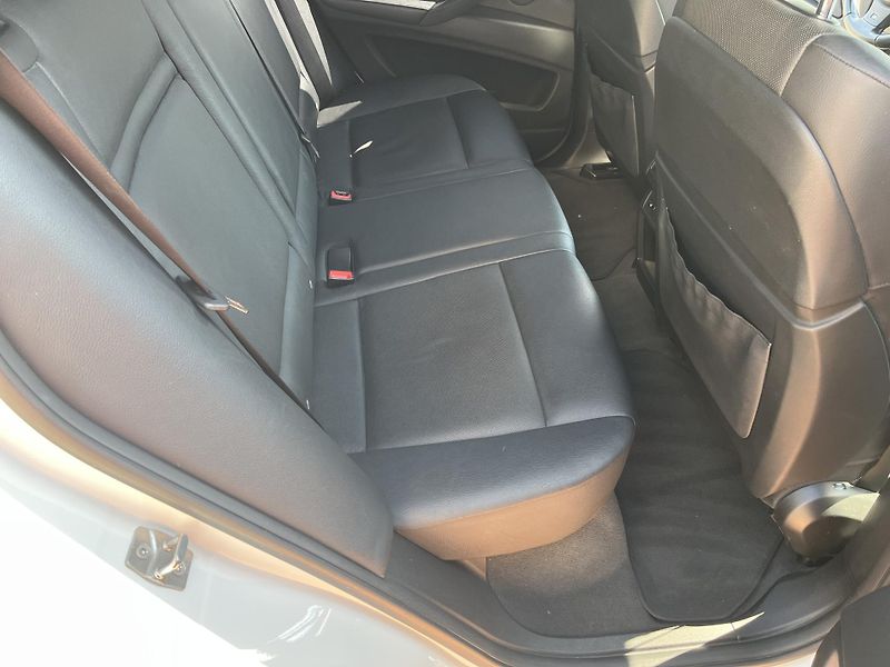 BMW X5 40D XDRIVE M-Packet - fotka 15 z 34
