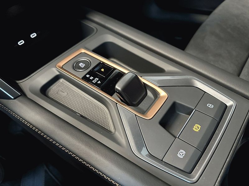 Cupra Leon (2026) SP 1.5 eTSI 150 DSG Black Edit - fotka 22 z 23