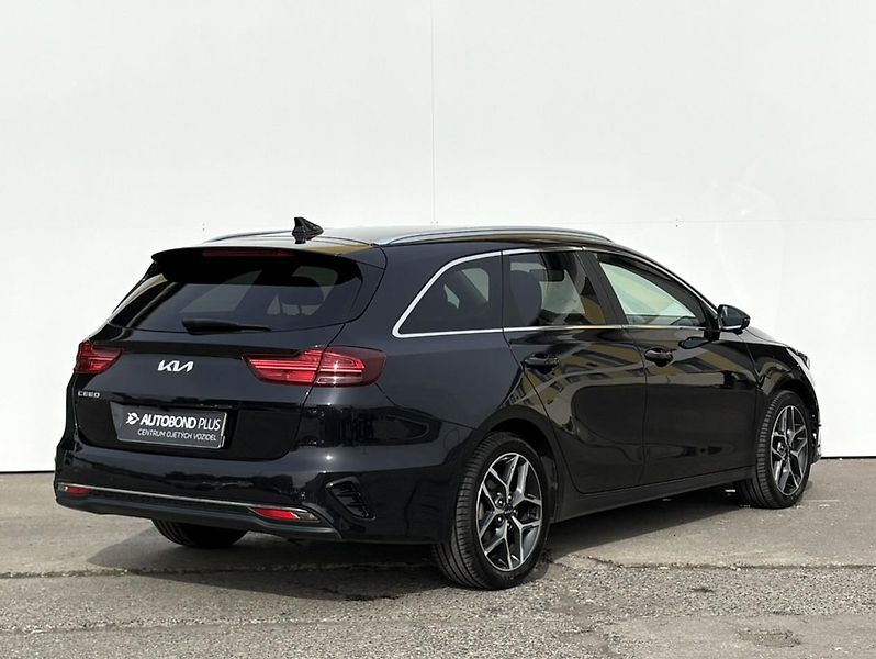 Kia Ceed 1.5 T-GDi 117kW DCT TOP - fotka 2 z 21