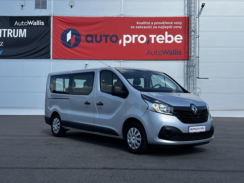 Renault Trafic 1.6dCi 92kW Passenger TZ 9Míst - fotka 2 z 18