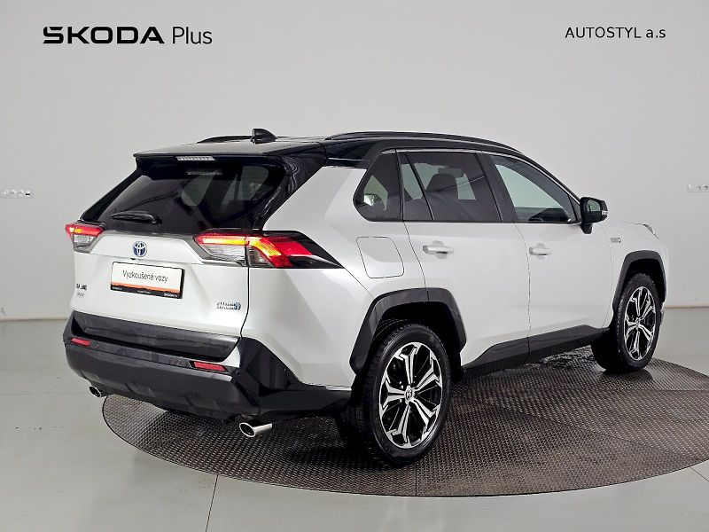 Toyota RAV4 (2024) 2.5PHEV 306k 4X4 SELECTION - fotka 2 z 26
