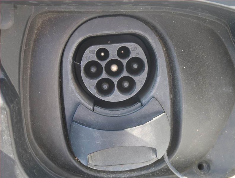 Volkswagen ID.3 (2021) Pro S (82 kWh), SoH 86% - fotka 28 z 29