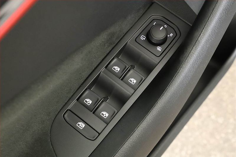 Škoda Scala (2024) 1.0 TSI, Drive, FullLed - fotka 14 z 14