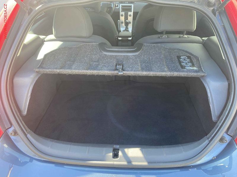 Volvo C30 (2010) 1.6 D2 - fotka 6 z 15