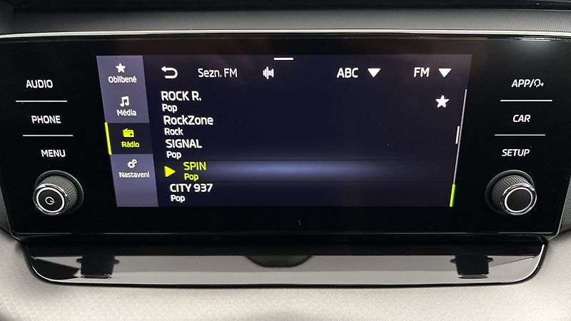 Škoda Octavia 2.0 TDI Ambition - fotka 11 z 24