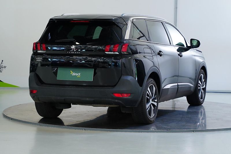 Peugeot 5008 - fotka 3 z 6