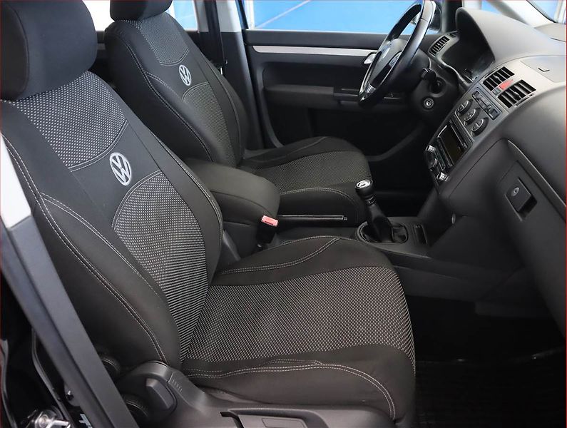 Volkswagen Touran (2008) 2.0 TDI, Tempomat - fotka 9 z 17