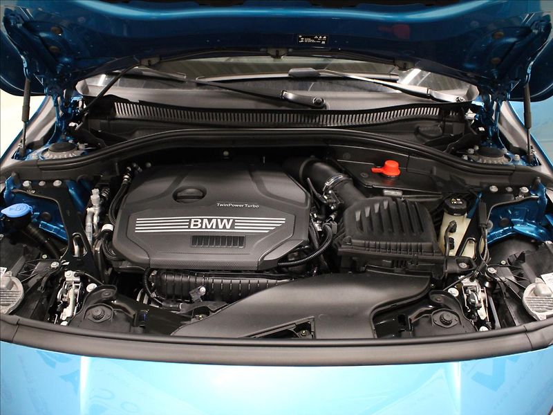 BMW Řada 2 1,5 218i Gran Coupe M Sport - fotka 8 z 37