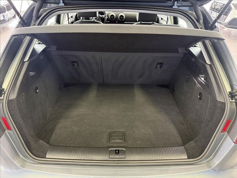 Audi A3 1,2   TFSI 81kW,ATTRACTION - fotka 20 z 21