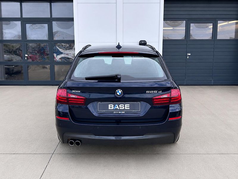 BMW Řada 5 525d xDrive M-Sport Touring - fotka 5 z 19