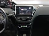 Peugeot 2008 (2018) 1.2 PureTech, Automat - náhled 9