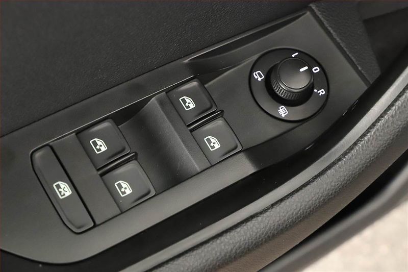 Škoda Superb (2017) 2.0 TDI, Automat, Navi - fotka 18 z 21