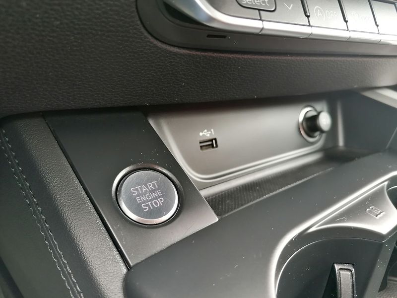 Audi A5 (2022) Sportback 2.0 35 TDi S-Tronic - fotka 26 z 32