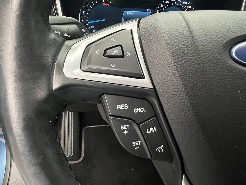 Ford Mondeo 2.0 EB 140 kW Titanium servis - fotka 24 z 49