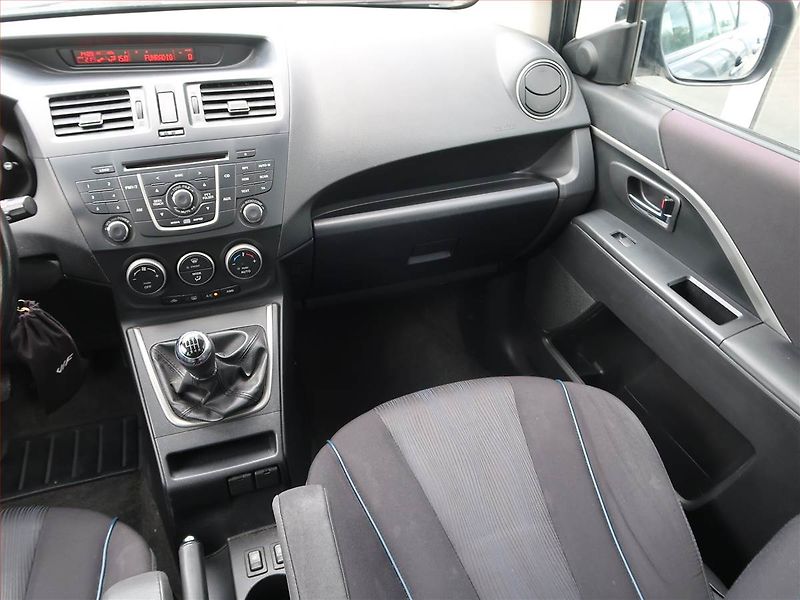 Mazda 5 (2012) 1.8, Tempomat, Park. senzory - fotka 8 z 21