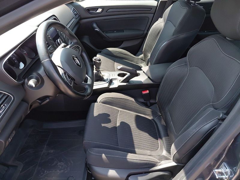Renault Mégane (2017) 1,6 SCe 84 kW ZEN - fotka 14 z 25