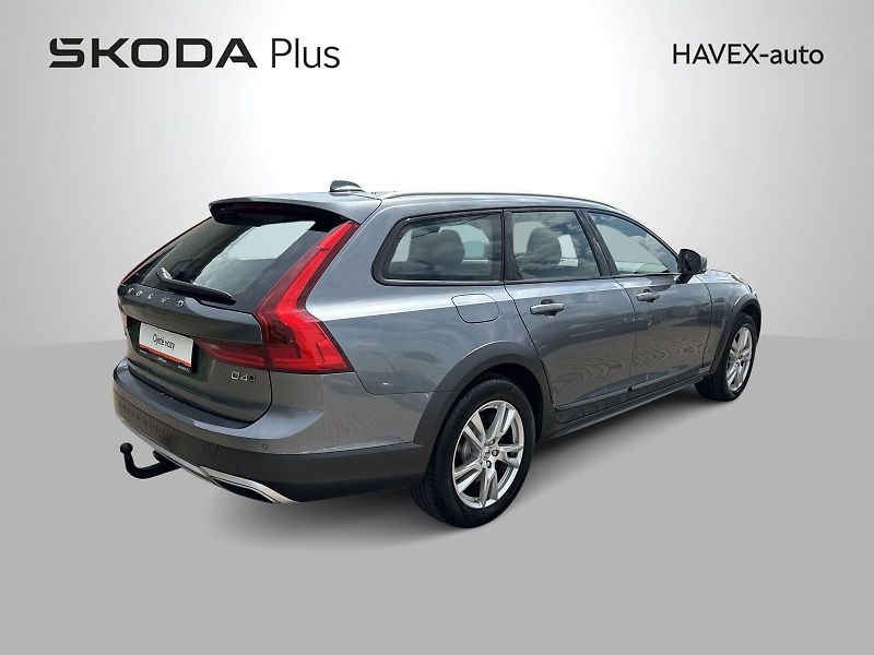 Volvo V90 (2019) 2.0 TDI 4x4 Automat CROSS COUN - fotka 2 z 31