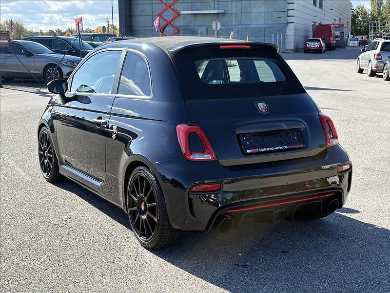 Abarth 595C 1,4 ESSEESSE 132 kW,Xenon,Navi - fotka 42 z 42