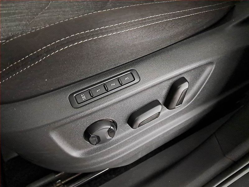 Škoda Kodiaq (2019) 2.0 TDI 4x4 - fotka 17 z 21