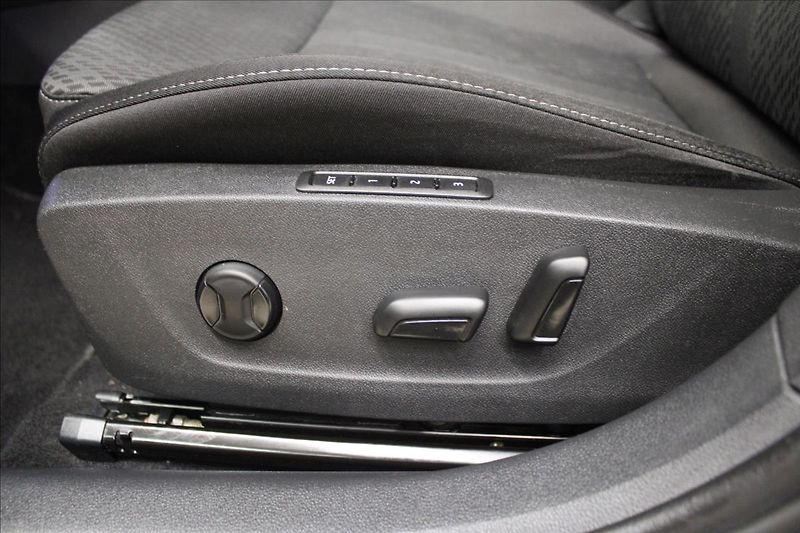 Škoda Octavia 2,0 TDI 4x4 Style+ - fotka 26 z 29