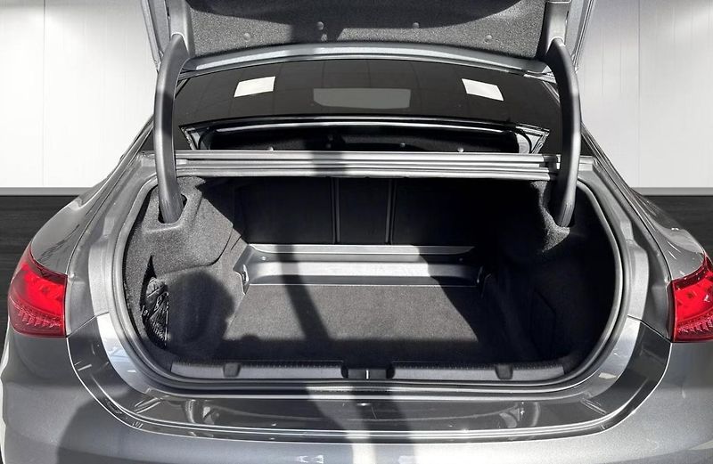 Mercedes-Benz EQE 350 AMG Kam BLIS LED Panorama - fotka 13 z 13