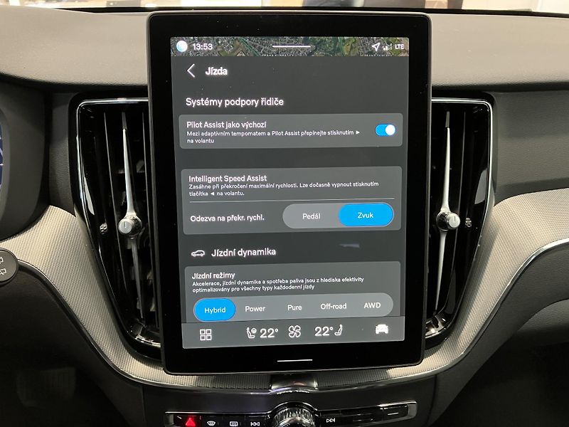 Volvo XC60 T6 AWD Black Edition Plus AT8 - fotka 32 z 47