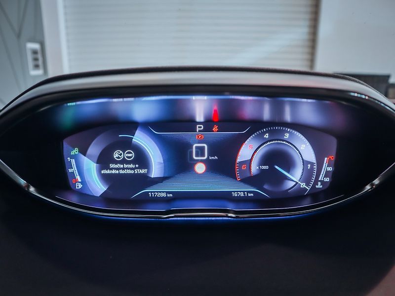 Peugeot 5008 2.0 BlueHDi EAT8 GT Line - fotka 14 z 27
