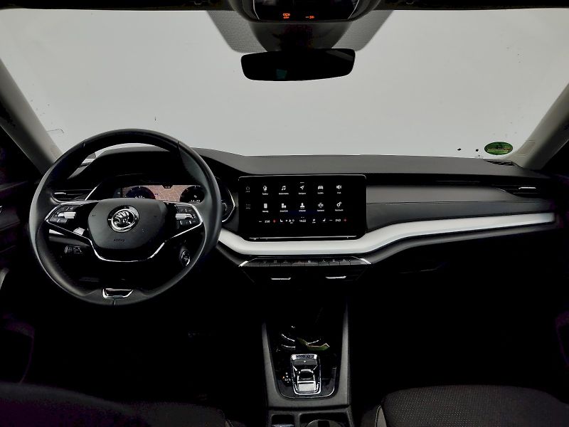 Škoda Octavia (2023) Combi Tour 2,0 Tdi 110 Kw DSG - fotka 5 z 39