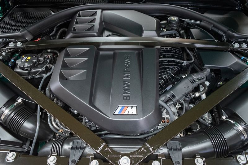 BMW M3 xDrive COMPETITION 390kW - fotka 46 z 52