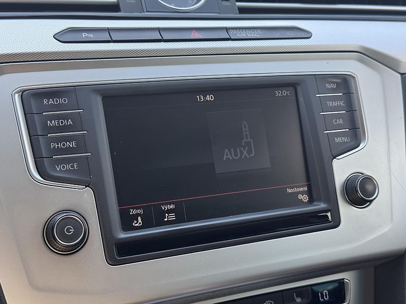 Volkswagen Passat (2015) B8 2.0TDi DSG Comfort+,el.kufr - fotka 37 z 52