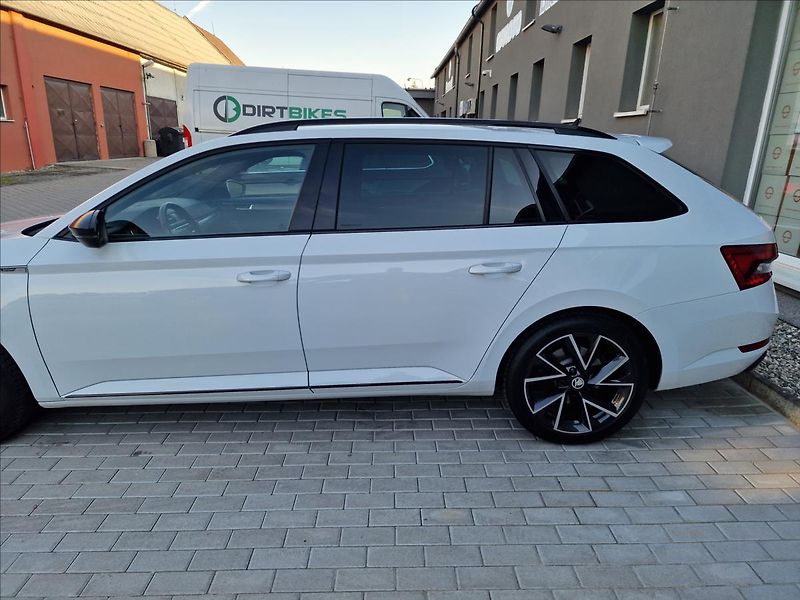 Škoda Superb 2.0TDI 147kW 4x4 DSG Sportline - fotka 43 z 50