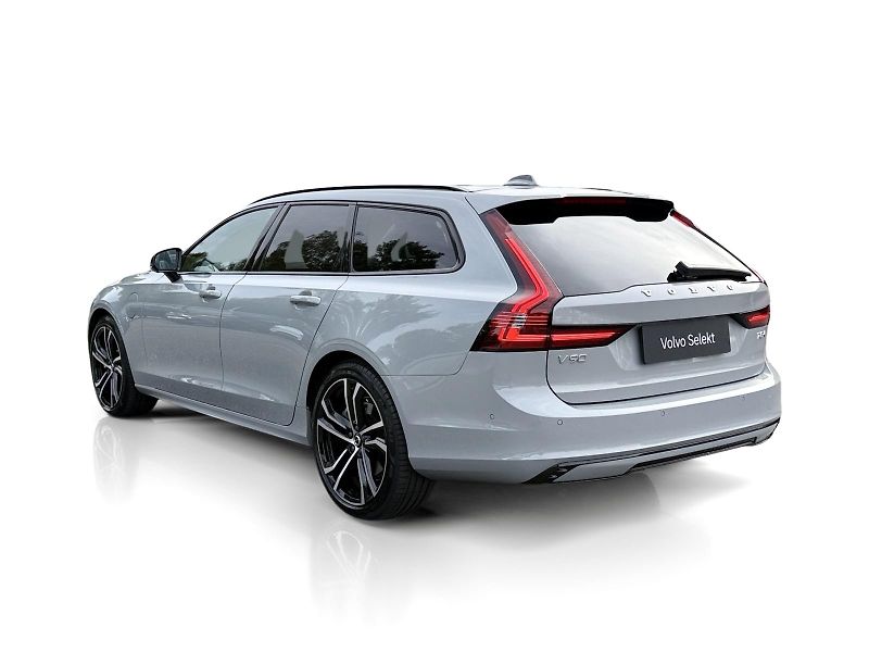 Volvo V90 T8 AWD ULTRA DARK + zimní kola - fotka 3 z 53