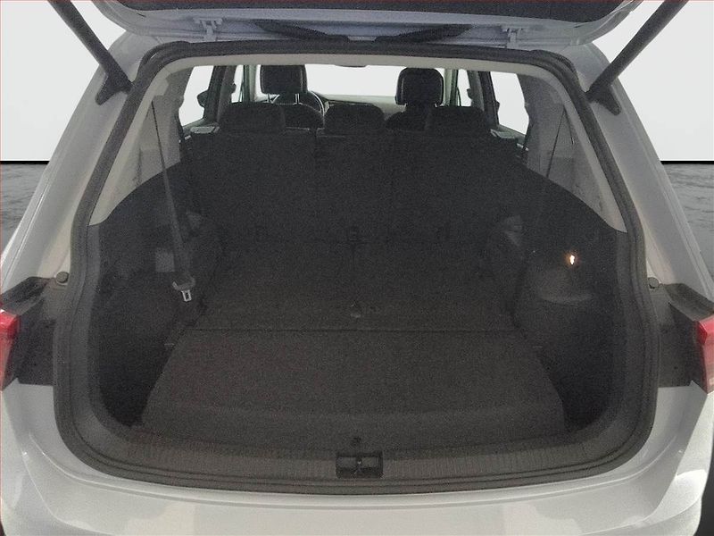 Volkswagen Tiguan Allspace (2018) Comfortline 1.4 TSI, 7 míst - fotka 14 z 19