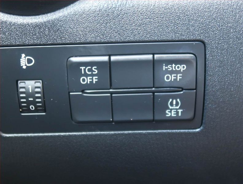Mazda CX-3 (2019) 2.0 Skyactiv-G, Tempomat - fotka 15 z 18