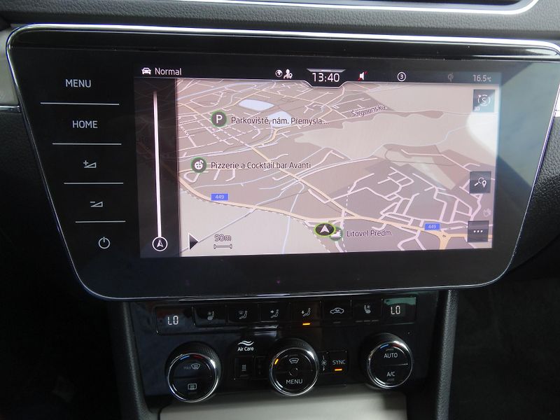 Škoda Superb Kom.2.0TDi L&K Taž.zař.4x4 DSG - fotka 31 z 62