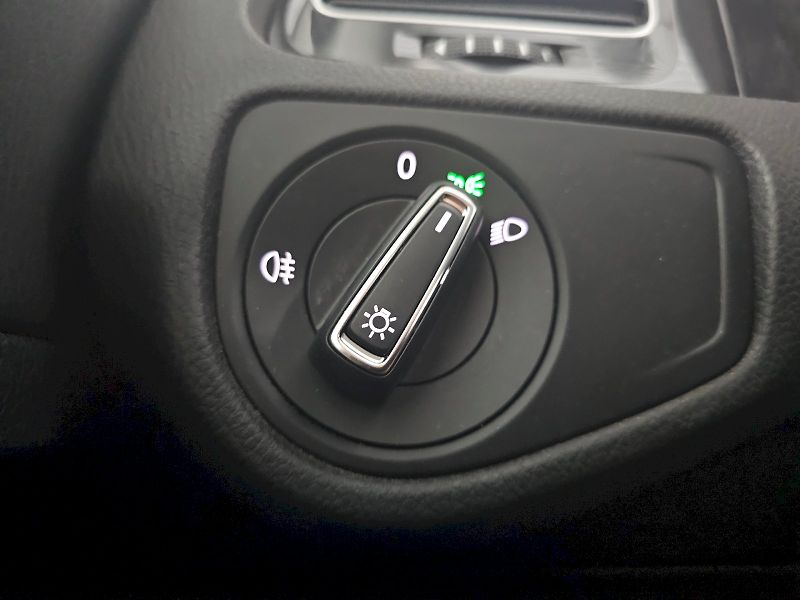 Volkswagen Golf (2018) 1.0TSI 81kW 6MT - fotka 24 z 28