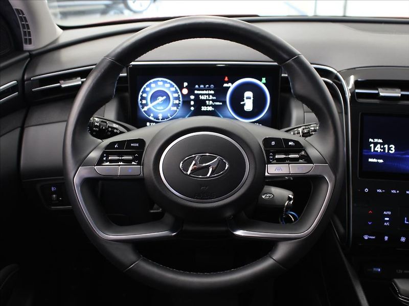 Hyundai Tucson 1,6 MHEV 132kW AT 4x4 55tkm! - fotka 9 z 23
