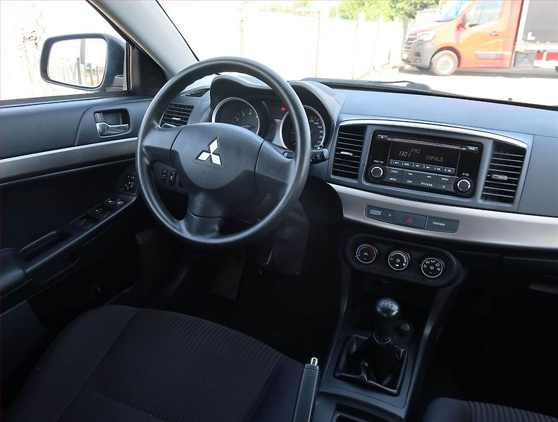 Mitsubishi Lancer (2014) 1.6 MIVEC, ČR,1.maj - fotka 7 z 14