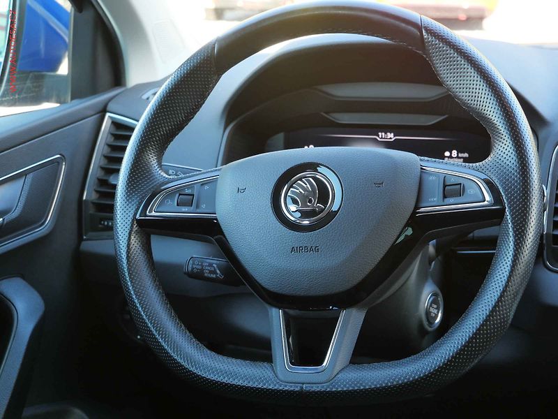 Škoda Karoq (2019) 2.0 TDi, 1.maj,ČR, Style, TZ - fotka 11 z 29