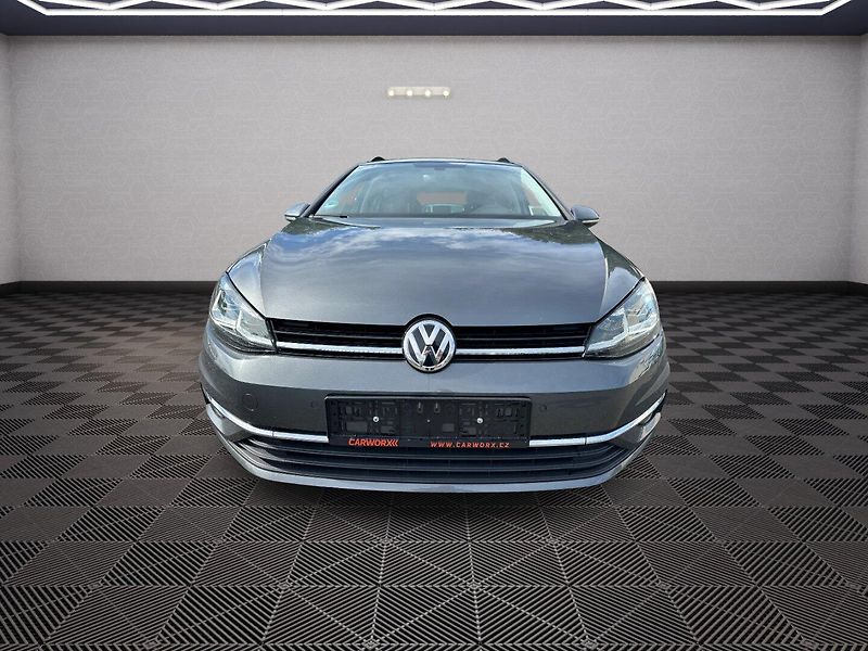 Volkswagen Golf (2017) 2,0TDI 110kw Highline - fotka 2 z 26
