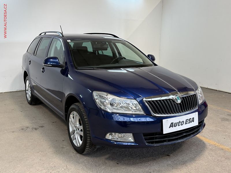 Škoda Octavia (2013) 1.6TDi 4x4, AC, park.čidla - fotografie inzerátu