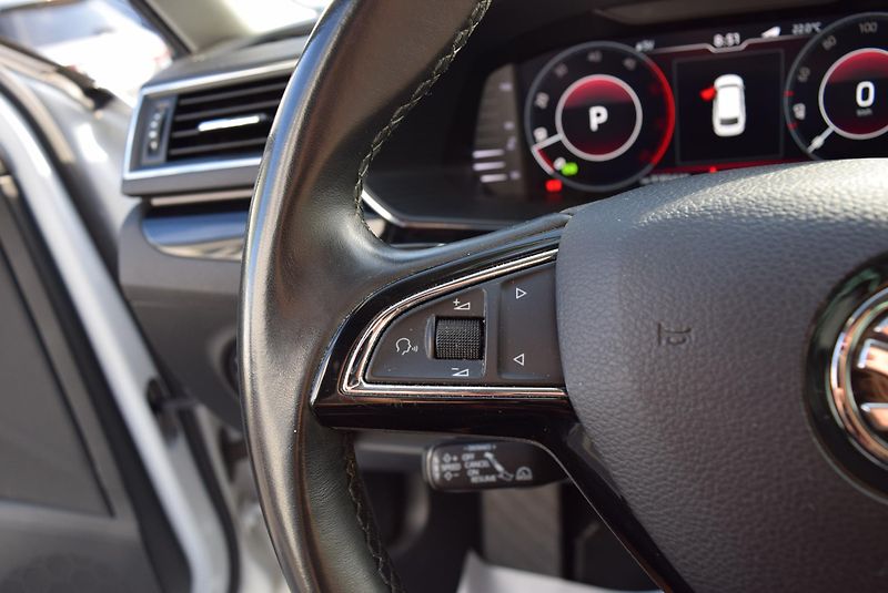 Škoda Superb (2019) 2.0TDI 110kw 4x4 L&K DSG TAŽNÉ - fotka 31 z 50