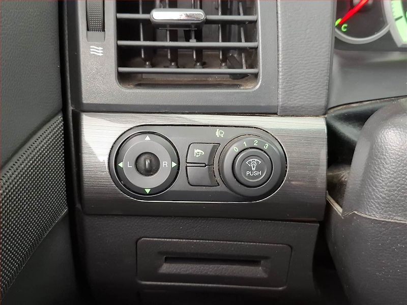 Chevrolet Captiva (2007) 2.0 D, 4X4, nová STK, Tažné - fotka 16 z 16