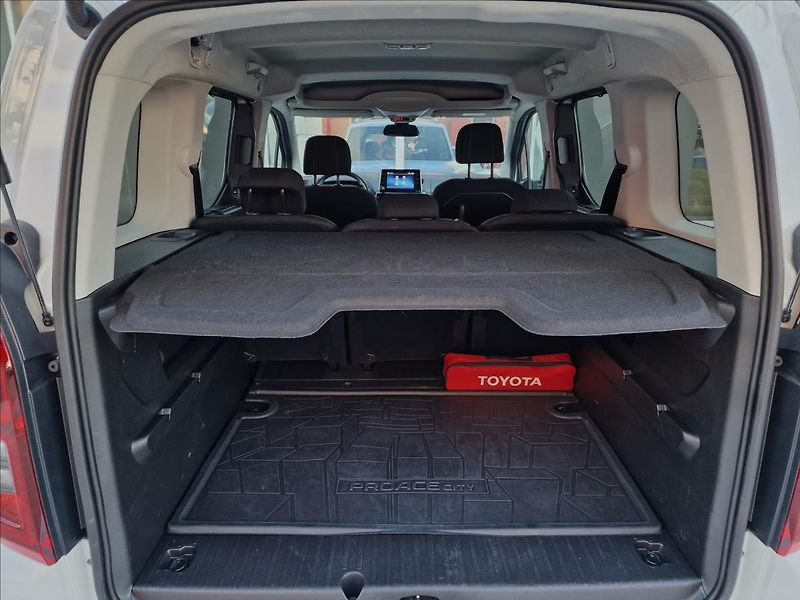 Toyota ProAce City 1.5 D-4D 130k L1 Family - fotka 17 z 49